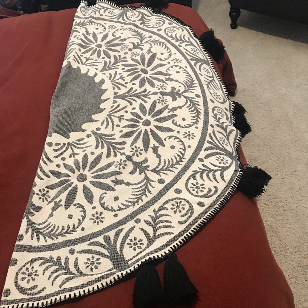 Round Opalhouse Throw Blanket